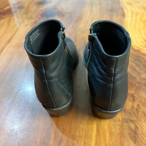 Frye Women's Carson Piping Bootie Ankle Boot 8.5 M 8 1/2 Zip Leather Black - Picture 2 of 9